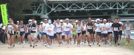 ハーフマラソンのスタート ハーフマラソンのスタート