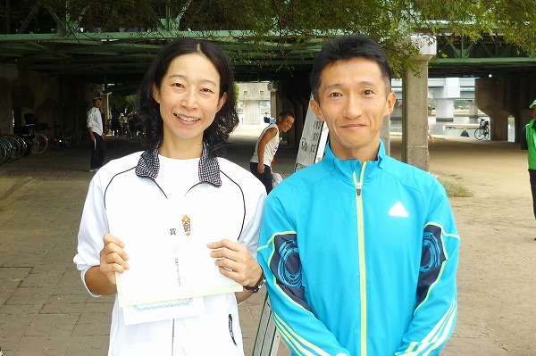ハーフの部で優勝の原良和さんと原朋子さんのご夫婦 ハーフの部で優勝の原良和さんと原朋子さんのご夫婦