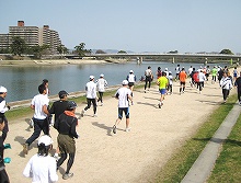 ハーフ2時間走のスタート直後