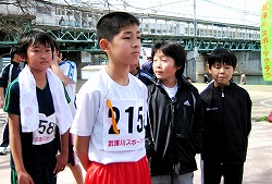 小学生1Kmマラソン2位の大森凪君