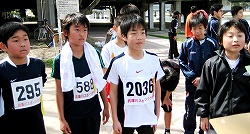 中央「2036番」は大会新記録で優勝の木岡龍一君