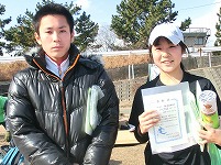 10Kmの部で優勝の登玉将嗣さんと藤崎麻理香さん