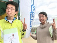 ハーフの部で優勝の金房裕之さんと臼杵裕子さん