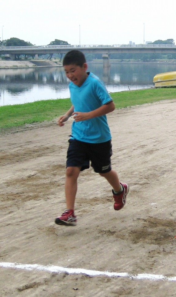 2Kmゴールの小学生